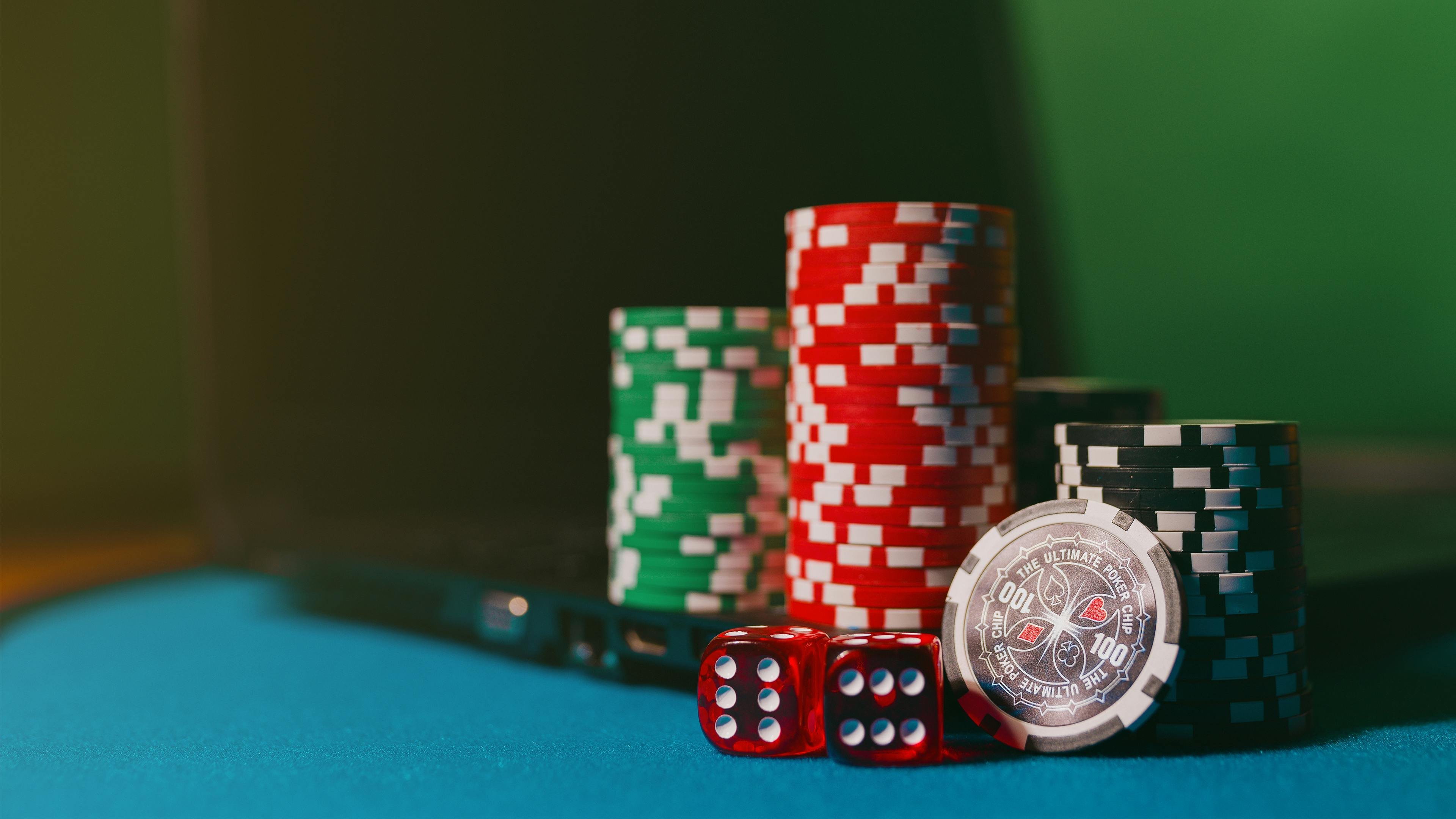 Super Sic Bo live dealer table with three dice and multi-camera broadcast view on bajaslot login